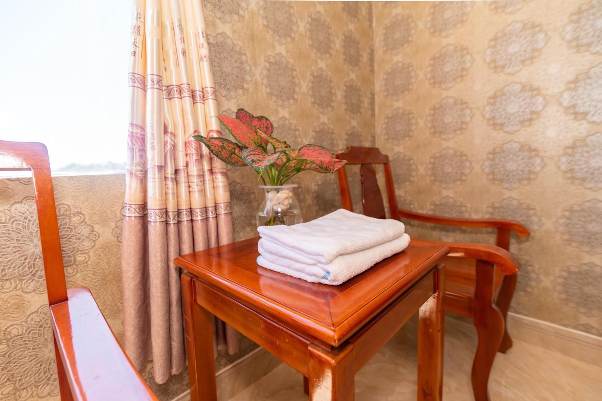 Hi You Hotel Vung Tau Bagian luar foto